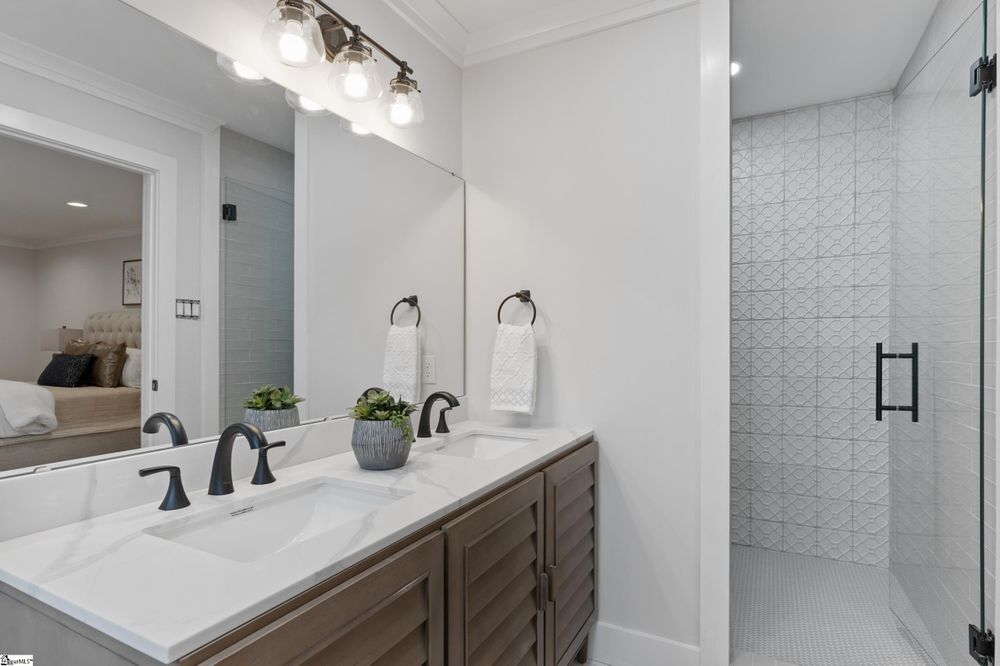 Slide of Heroic Builders