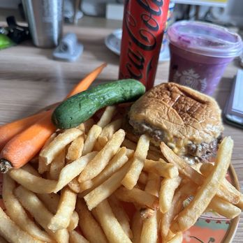 7th Street Burger 86th Street - Burgers Near Me - New York, New York