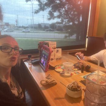 Applebee's Grill + Bar - American Near Me - Roseville, Michigan Applebee's Grill + Bar - American Near Me - Roseville, Michigan