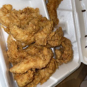 Raising Cane's Chicken Fingers - chicken in a styrofoam container - Fast Food Near Me - Austin, Texas Raising Cane's Chicken Fingers - chicken in a styrofoam container - Fast Food Near Me - Austin, Texas