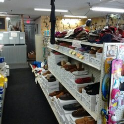 Whisler Outdoors - Minnetonka moccasins and Stormy Kromers