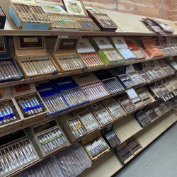 Evolve Smoke Shop - Cigar Room