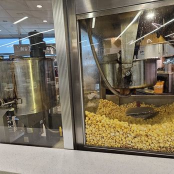 Nuts On Clark - Popcorn Shops Near Me - Chicago, Illinois