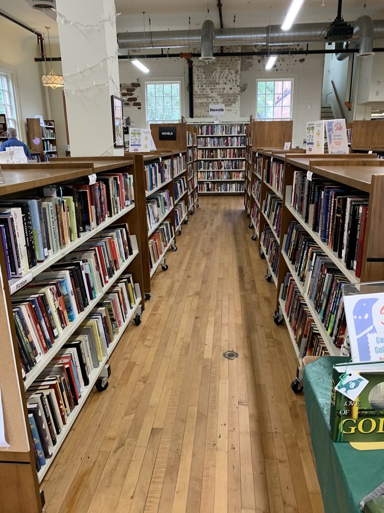 GIVEN BOOK SHOP 95 Cherokee Rd, Pinehurst, North Carolina Used