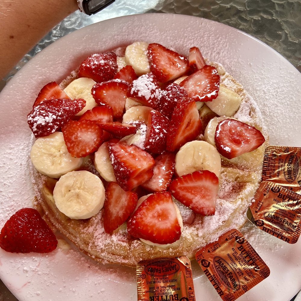 Theo's Cozy Corner - Waffles with fruit - Breakfast & Brunch Near Me - Boston, Massachusetts Theo's Cozy Corner - Waffles with fruit - Breakfast & Brunch Near Me - Boston, Massachusetts