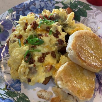 Countryside Cafe - Meat Lovers Scrambler - Breakfast & Brunch Near Me - Keaau, Hawaii