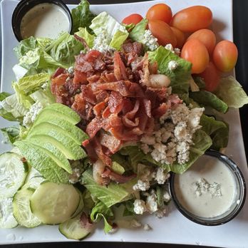 Crave Grille - Bacon & Bleu Salad delicious - American Near Me - Vancouver, Washington