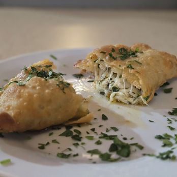 Pi On Sunset - Cheese Pi - Mediterranean Near Me - Granada Hills, California Pi On Sunset - Cheese Pi - Mediterranean Near Me - Granada Hills, California