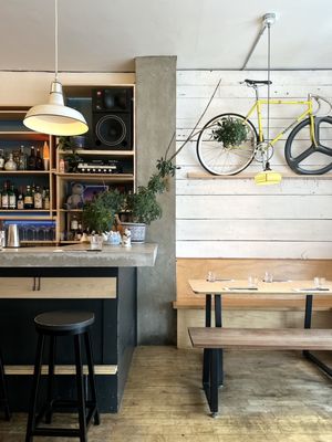 Kaminari Ramen Bar by null