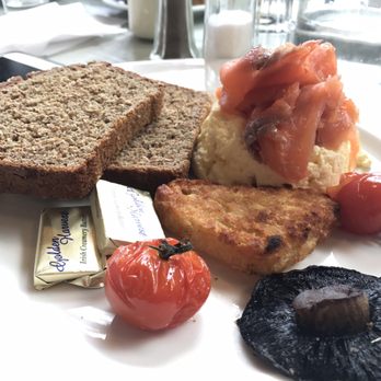 Third Space - Salmon and scrambled eggs with brown bread, hash brown, mushroom, and tomatoes. - Irish Near Me - Dublin, D