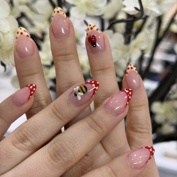 Lush Nail Studio - Tori - Waxing Near Me - Tustin, California
