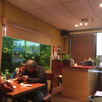 Bright Pearl - Front with big fish tank - Chinese Near Me - Pincher Creek, Alberta
