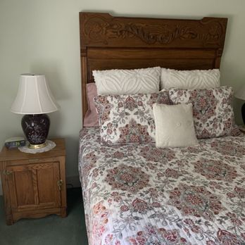 Greenwood Manor Inn - Bed & Breakfast Near Me - Harrison, Maine Greenwood Manor Inn - Bed & Breakfast Near Me - Harrison, Maine