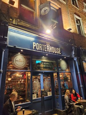 Porterhouse Temple Bar by null