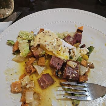 SixtyTwo MarcKet - Half eaten corned beef and cabbage hash - New American Near Me - Wailuku, Hawaii