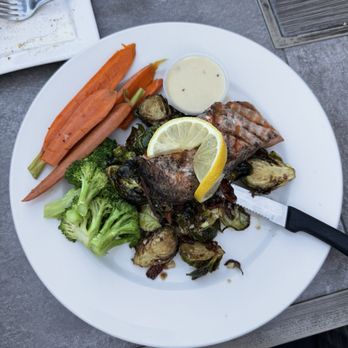 Luke's On Front - Salmon - New American Near Me - Temecula, California