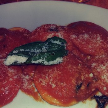 Le Grazie - Ravioli stuffed with cheese and tomato sauce - Pizza Near Me - Sorrento, NA Le Grazie - Ravioli stuffed with cheese and tomato sauce - Pizza Near Me - Sorrento, NA