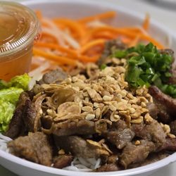 Pho Lucky & Boba Tea - Vermicelli bowl