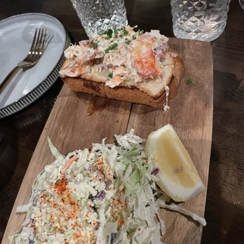 Belleville Wine Bar - Lobster roll - Wine Bars Near Me - Reno, Nevada