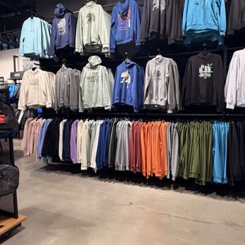 The North Face - Inside - Men's Clothing Near Me - Elizabeth, New Jersey The North Face - Inside - Men's Clothing Near Me - Elizabeth, New Jersey