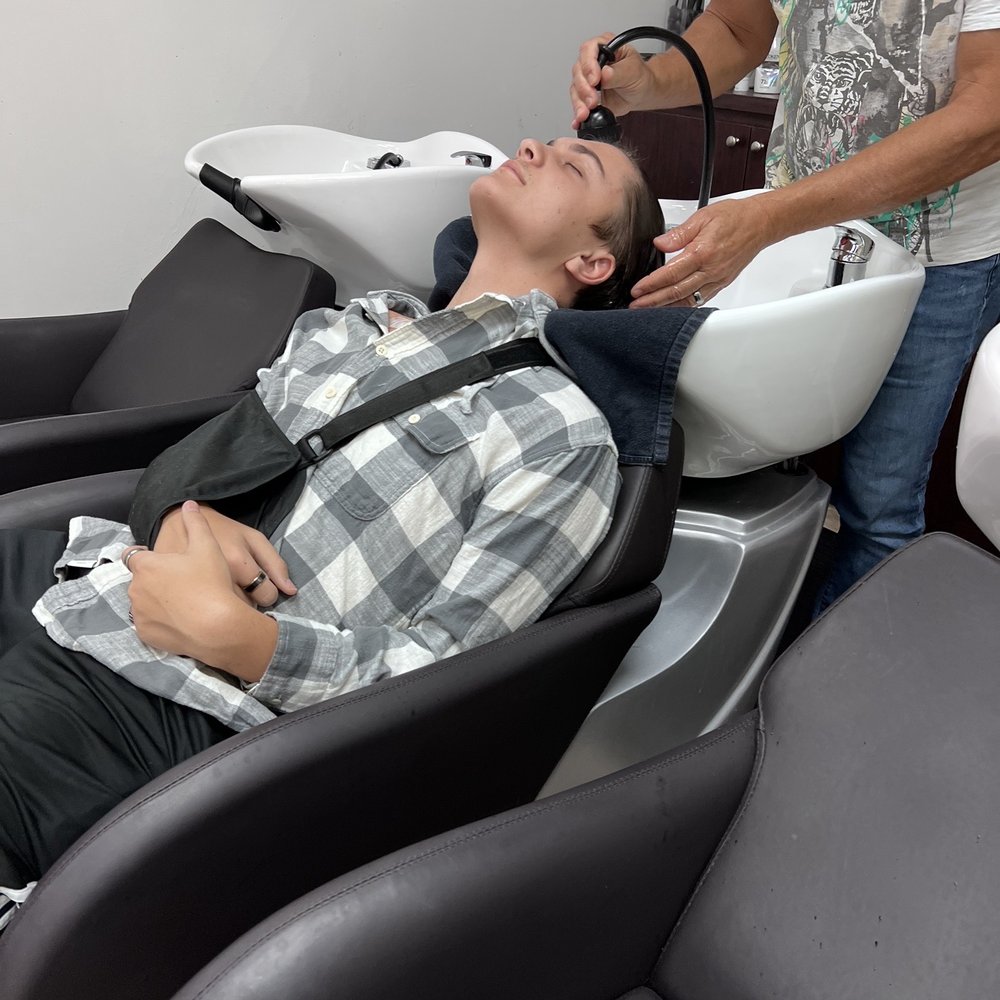 Salon 6 - Hair Salons Near Me - Coral Springs, Florida Salon 6 - Hair Salons Near Me - Coral Springs, Florida