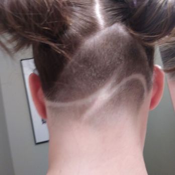 Artcutech - This is w/ happens when you talk on your phone instead of focusing on clients. Got me hemmed up. Never even squeezed me in for a fix. - Barbers Near Me - Manassas, Virginia