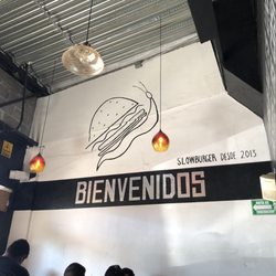 Slow Burger - Inside the restaurant