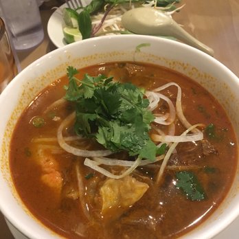 Pho Basil - Vietnamese Near Me - Boston, Massachusetts