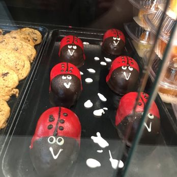 Kum & Go - Ladybug cakes!! - Convenience Stores Near Me - Ames, Iowa Kum & Go - Ladybug cakes!! - Convenience Stores Near Me - Ames, Iowa