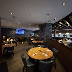 Park West Tavern - Inside