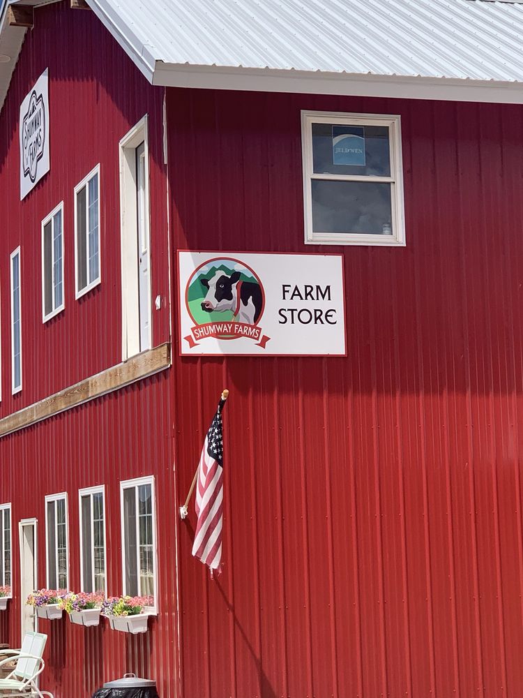 Shumway Farms Logo