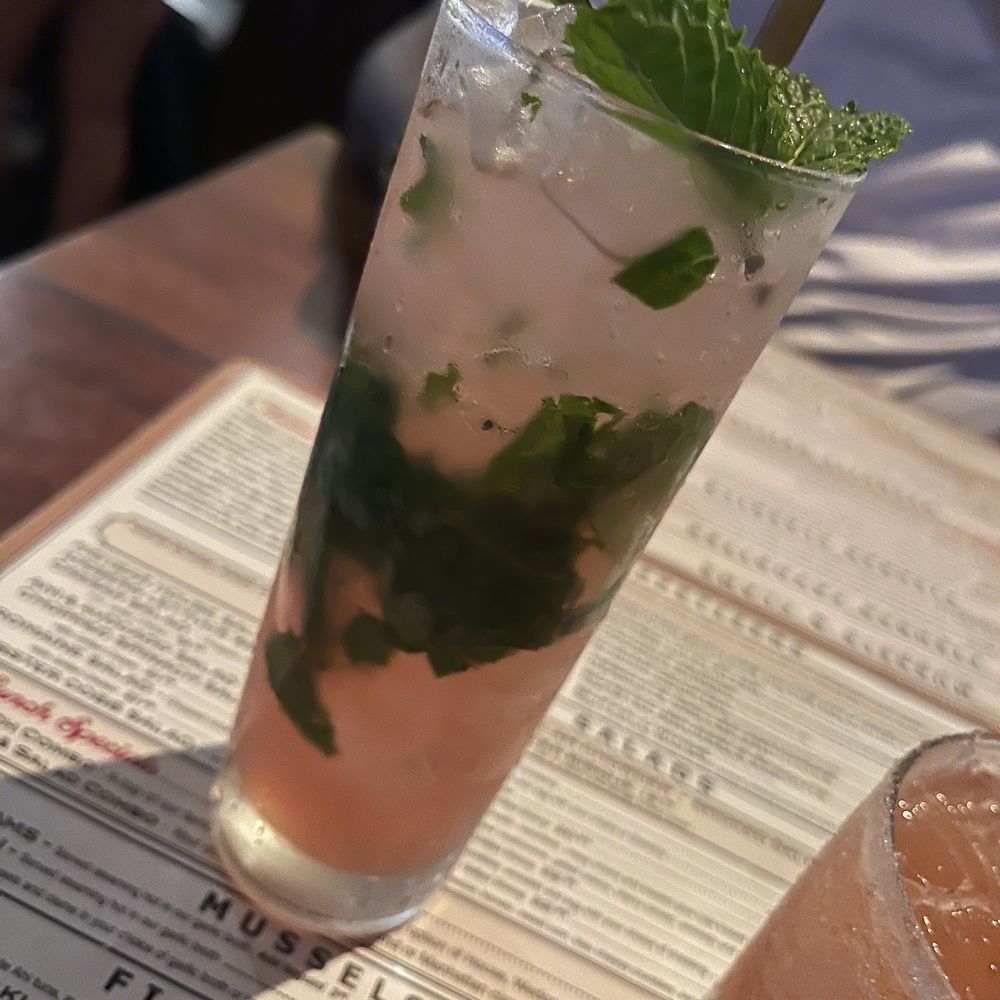 FishBar - Raspberry mojito - Seafood Near Me - Manhattan Beach, California FishBar - Raspberry mojito - Seafood Near Me - Manhattan Beach, California