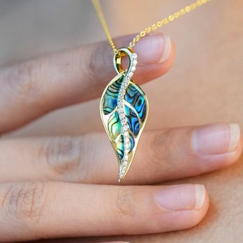 Na Hoku - Na Hoku Maile Leaf pendant with Abalone and diamonds - Jewelry Near Me - San Diego, California Na Hoku - Na Hoku Maile Leaf pendant with Abalone and diamonds - Jewelry Near Me - San Diego, California