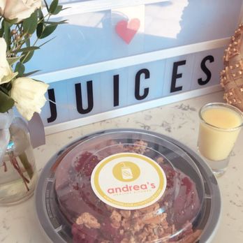 Andrea's Healthy Kitchen - Açaí bowl with berries and dark chocolate chips - Juice Bars & Smoothies Near Me - El Monte, California Andrea's Healthy Kitchen - Açaí bowl with berries and dark chocolate chips - Juice Bars & Smoothies Near Me - El Monte, California