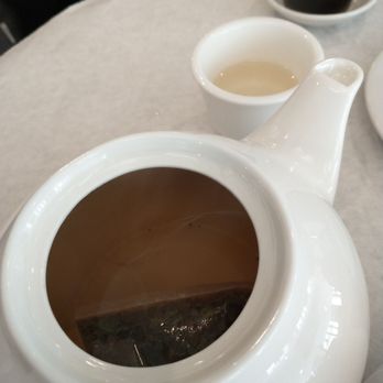Fu Lam Mum - After waiting for 10 minutes, the tea is still pretty tasteless. - Dim Sum Near Me - Mountain View, California
