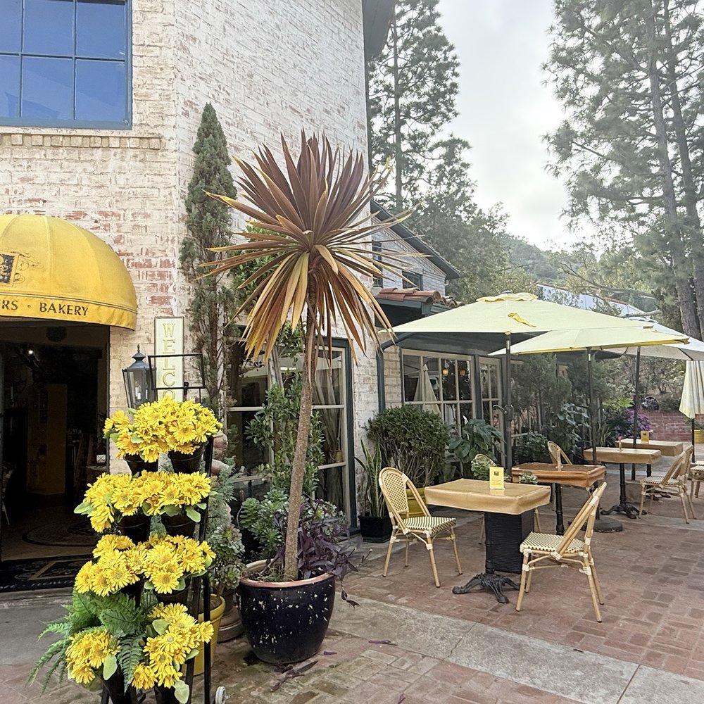 Yellow Vase - Bakeries Near Me - Palos Verdes Estates, California Yellow Vase - Bakeries Near Me - Palos Verdes Estates, California