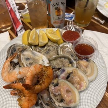 Fresh Harvest Buffet - Oysters, clams, and shrimp - Buffets Near Me - Atlantic City, New Jersey Fresh Harvest Buffet - Oysters, clams, and shrimp - Buffets Near Me - Atlantic City, New Jersey