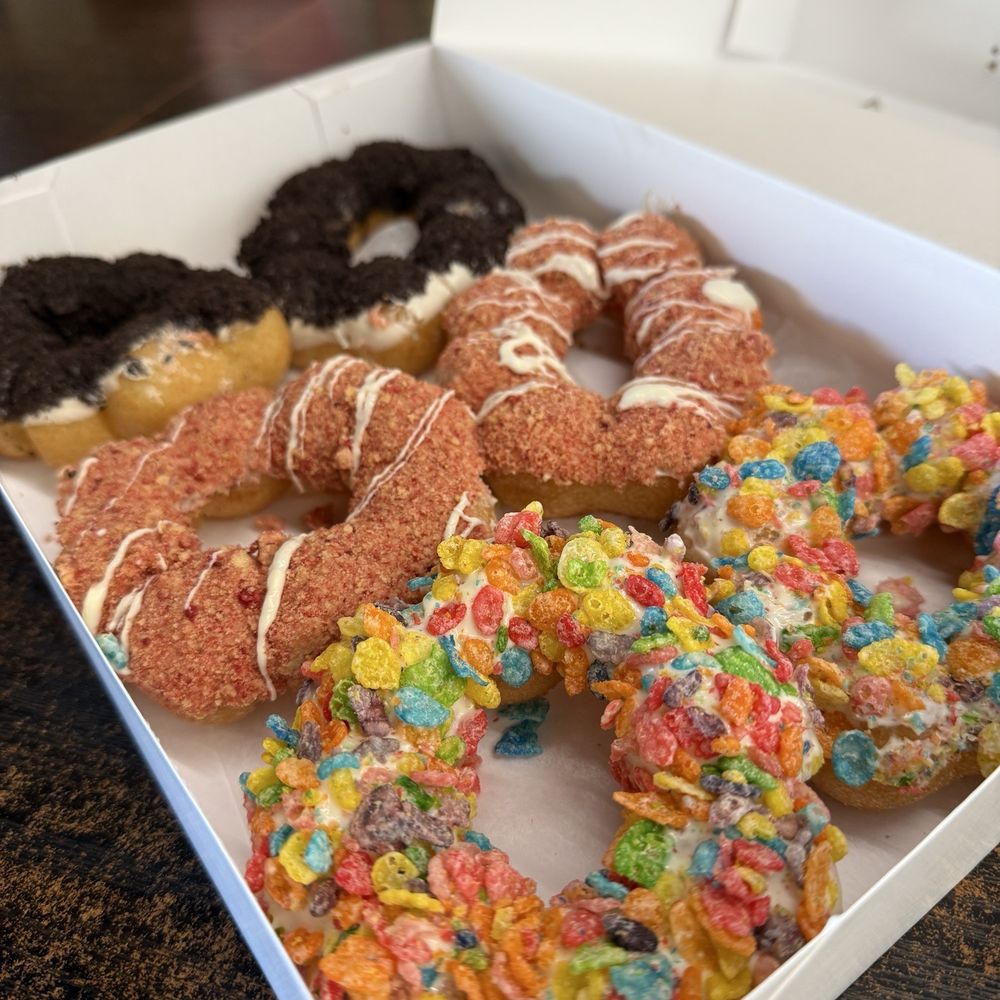 6-6 Piece Box Special for Mochi Donut: Cookies N Cream Mochi Donut, Strawberry Crunch Mochi Donut, and Fruity Pebbles Mochi Donut 6-6 Piece Box Special for Mochi Donut: Cookies N Cream Mochi Donut, Strawberry Crunch Mochi Donut, and Fruity Pebbles Mochi Donut