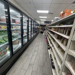 El-Refaey Mediterranean Market - insude