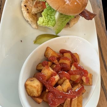 Another Broken Egg Cafe - Grilled chicken BLT - Breakfast & Brunch Near Me - Dunwoody, Georgia Another Broken Egg Cafe - Grilled chicken BLT - Breakfast & Brunch Near Me - Dunwoody, Georgia