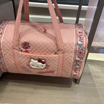 Vera Bradley - Cute travel HK bag - Accessories Near Me - Honolulu, Hawaii