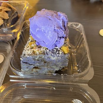 Cafe 86 - Halo Halo Bread Pudding + Icecream - Desserts Near Me - San Fernando Valley, California Cafe 86 - Halo Halo Bread Pudding + Icecream - Desserts Near Me - San Fernando Valley, California