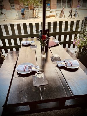 Capo & The Spritz by null