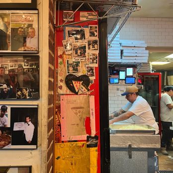 Joe's Pizza - Pizza Near Me - Brooklyn, New York Joe's Pizza - Pizza Near Me - Brooklyn, New York