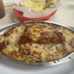 Manny's Pizza House VI - Chicken parm...comes with garlic bread!