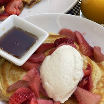 Aracely Cafe - New American Near Me - San Francisco, California