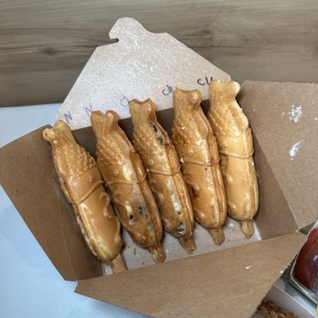 Myungrang Hot Dog - Berkeley - Taiyaki - Korean Near Me - Berkeley, California