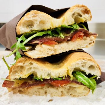 Schiaccia - La nostra schiacciatina livornese - Bakeries Near Me - Ferrara, FE