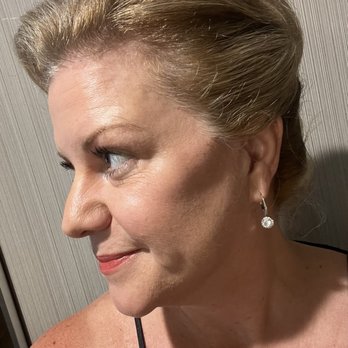 Abel Najher Exclusive - Great updo - Hair Stylists Near Me - New York, New York Abel Najher Exclusive - Great updo - Hair Stylists Near Me - New York, New York