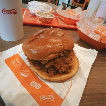 Popeyes Louisiana Kitchen - Honey BBQ Chicken Sandwich - Chicken Wings Near Me - Oshkosh, Wisconsin